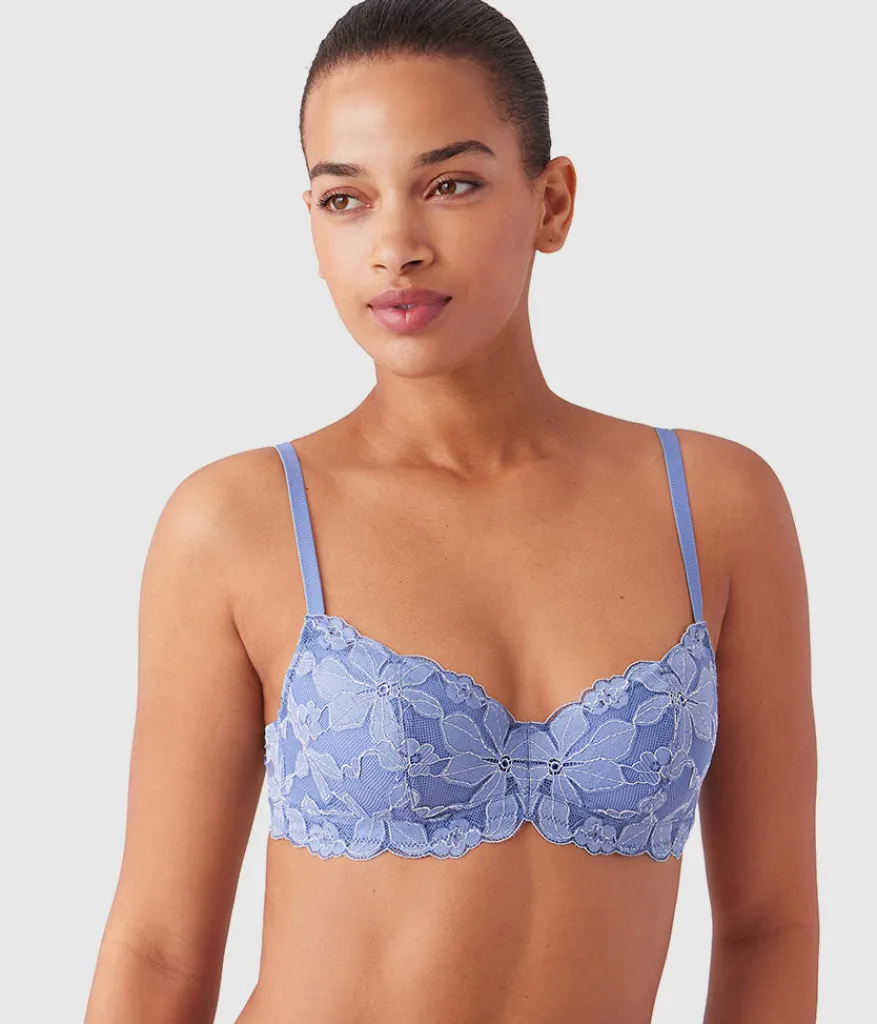 Wacoal Lace|Underwire * Feeling Famous Balconette Contour Bra Country Blue/Bright White