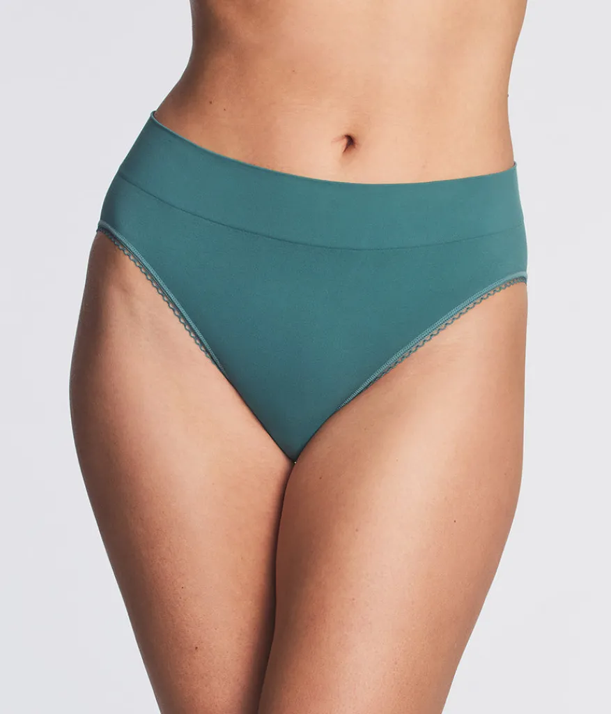 Wacoal Hi-Cut|Seamless * Feeing Fexibe Hi-Cut Silver Pine