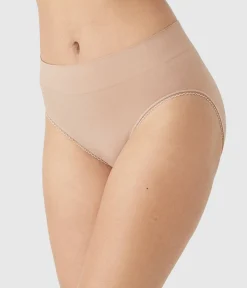 Wacoal Hi-Cut|Seamless * Feeing Fexibe Hi-Cut Roebuck