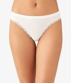 Wacoal Thong * Innocence Thong White