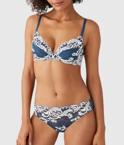 Wacoal Lace * Instant Icon® Underwire Bra Sargasso Sea/Egret