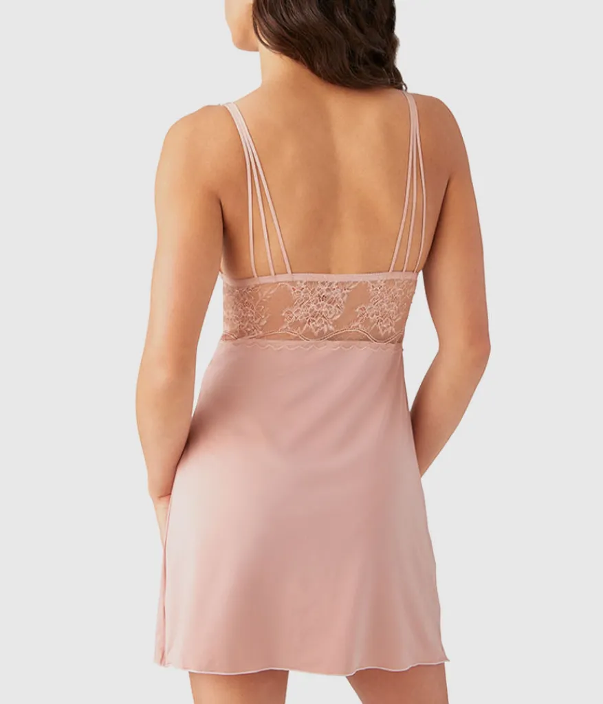 Wacoal Chemises & Bodysuits * No tring Attached Cheie Blush Pink